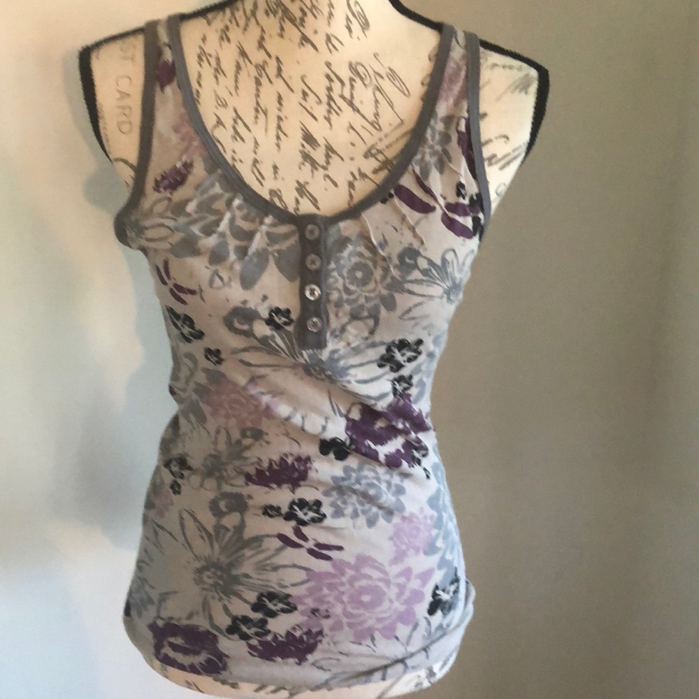 Print tank top with faux buttons